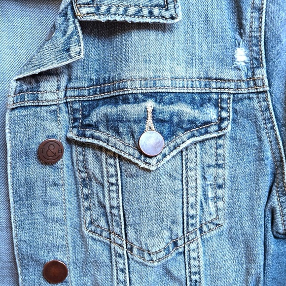 Treasure & Bond Women’s Distressed Blue Jean Jacket, Size Medium - Picture 7 of 11